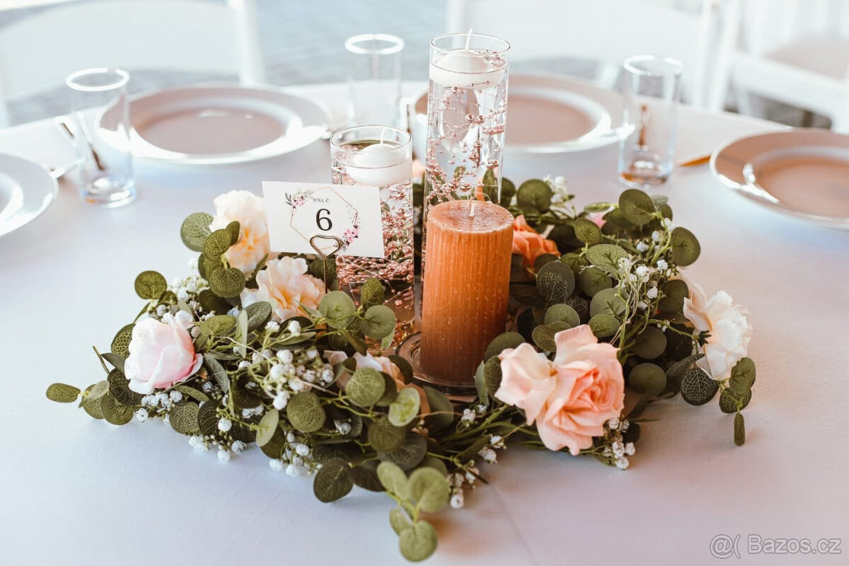 Svatební výzdoba - stoly pro hosty i novomanžele - 5