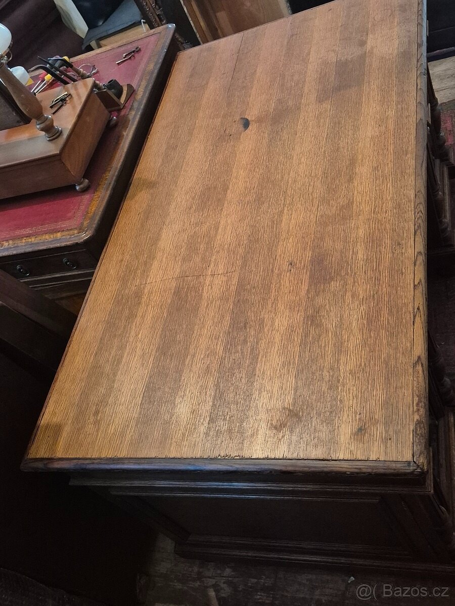 Starožitný dubový psací stůl – neorenesance do prostoru - 5