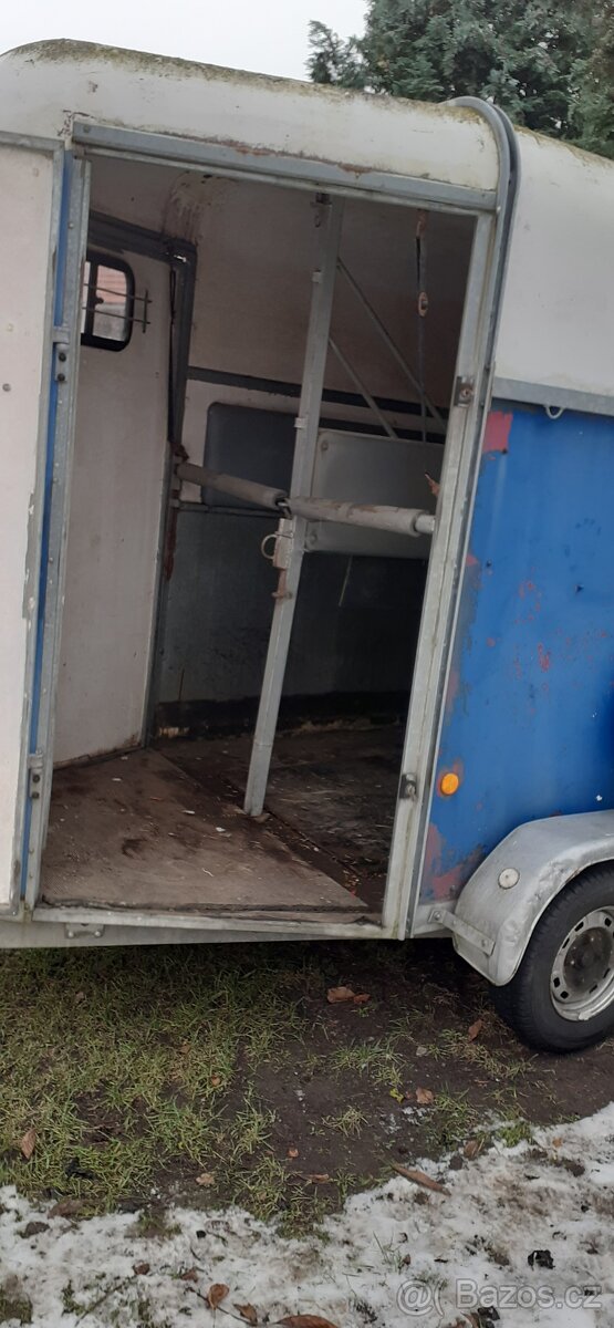 Přepravník 2 koní s laminátovou střechou, i na STÁNEK - 5