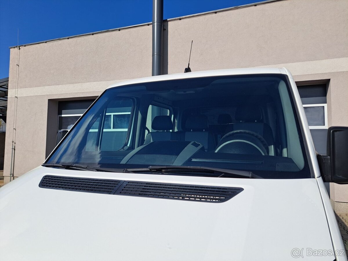 Volkswagen Crafter 2.0 TDI, 7 míst - 5
