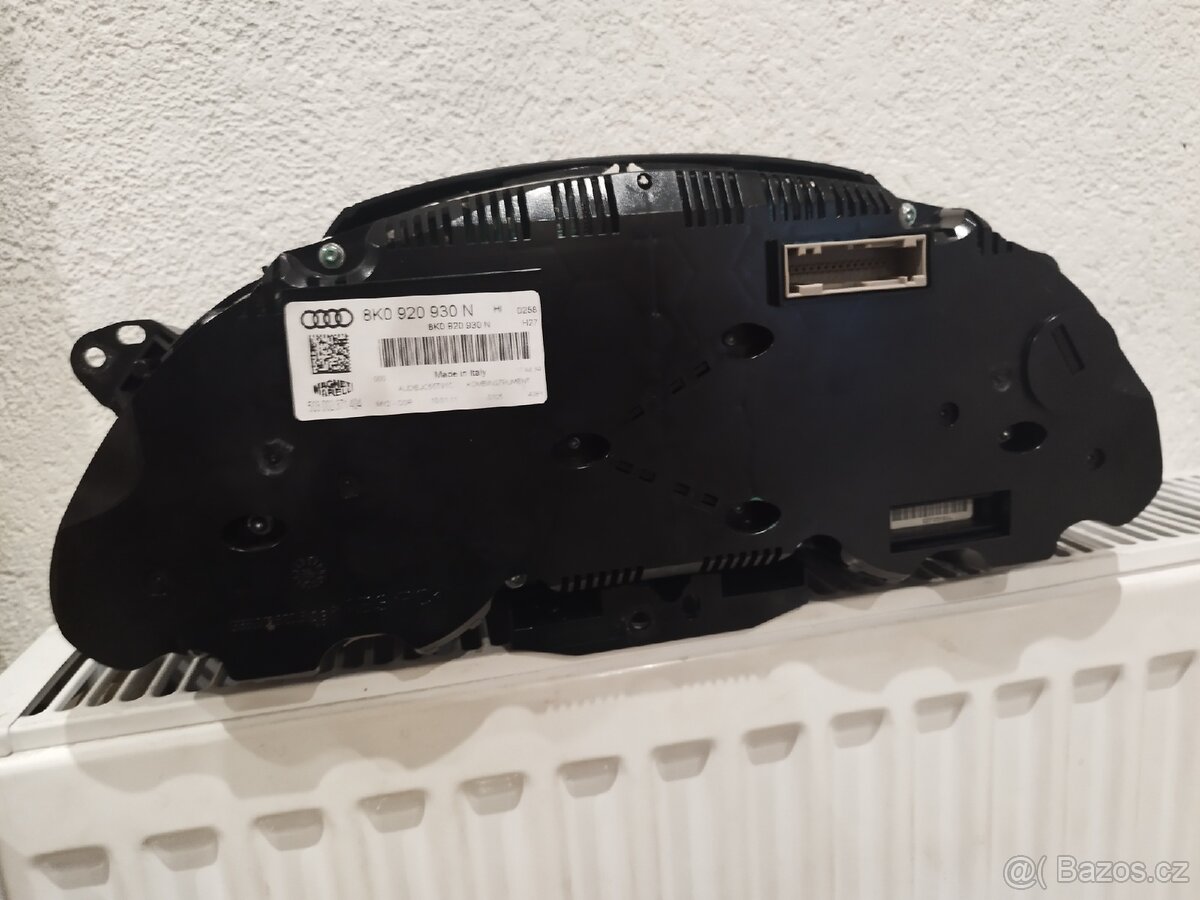 Audi A4 B8 přístrojová deska 8K0920930N - 5