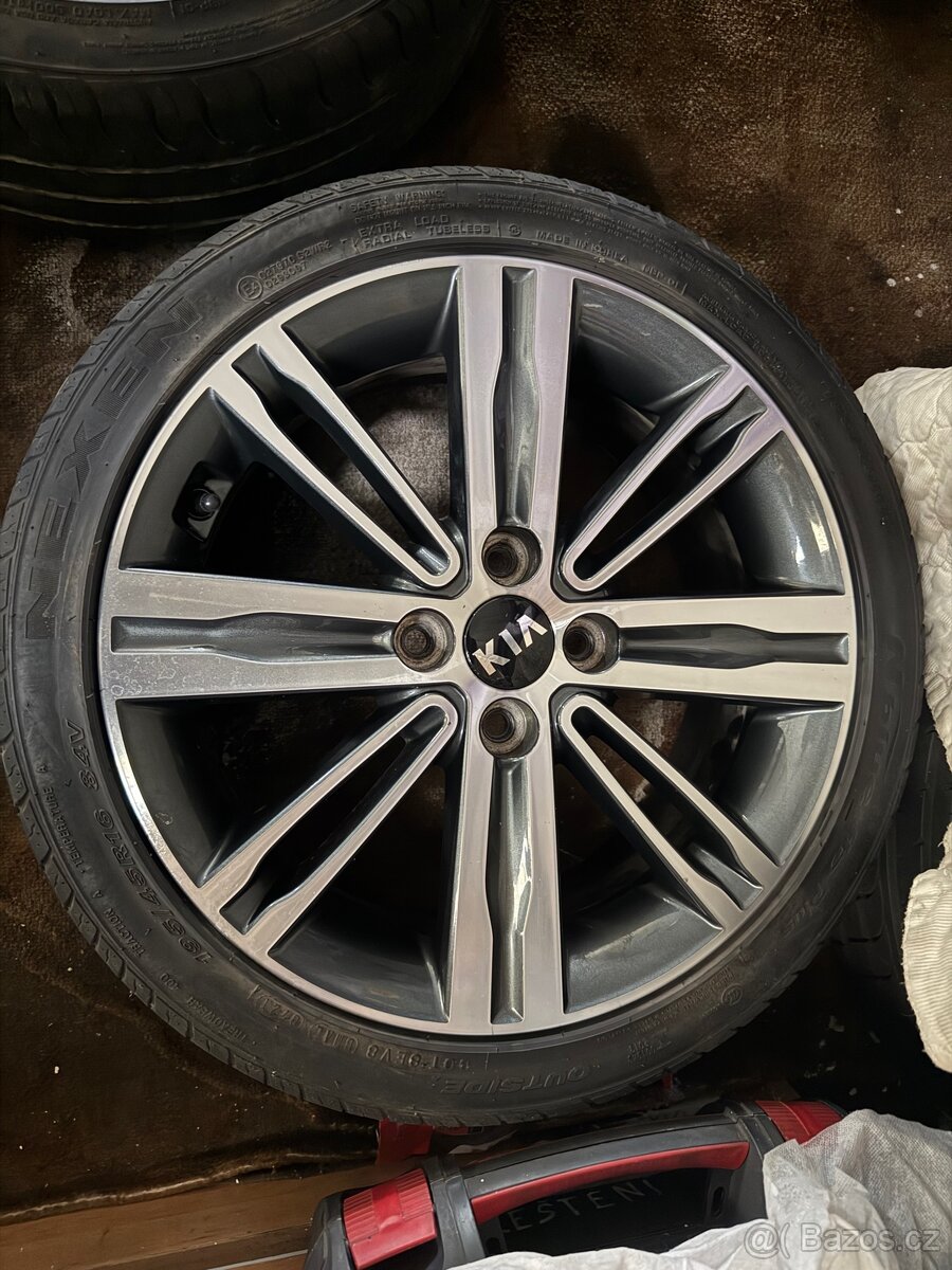 Kia alu kola 4x100 r16 195/45 - 5