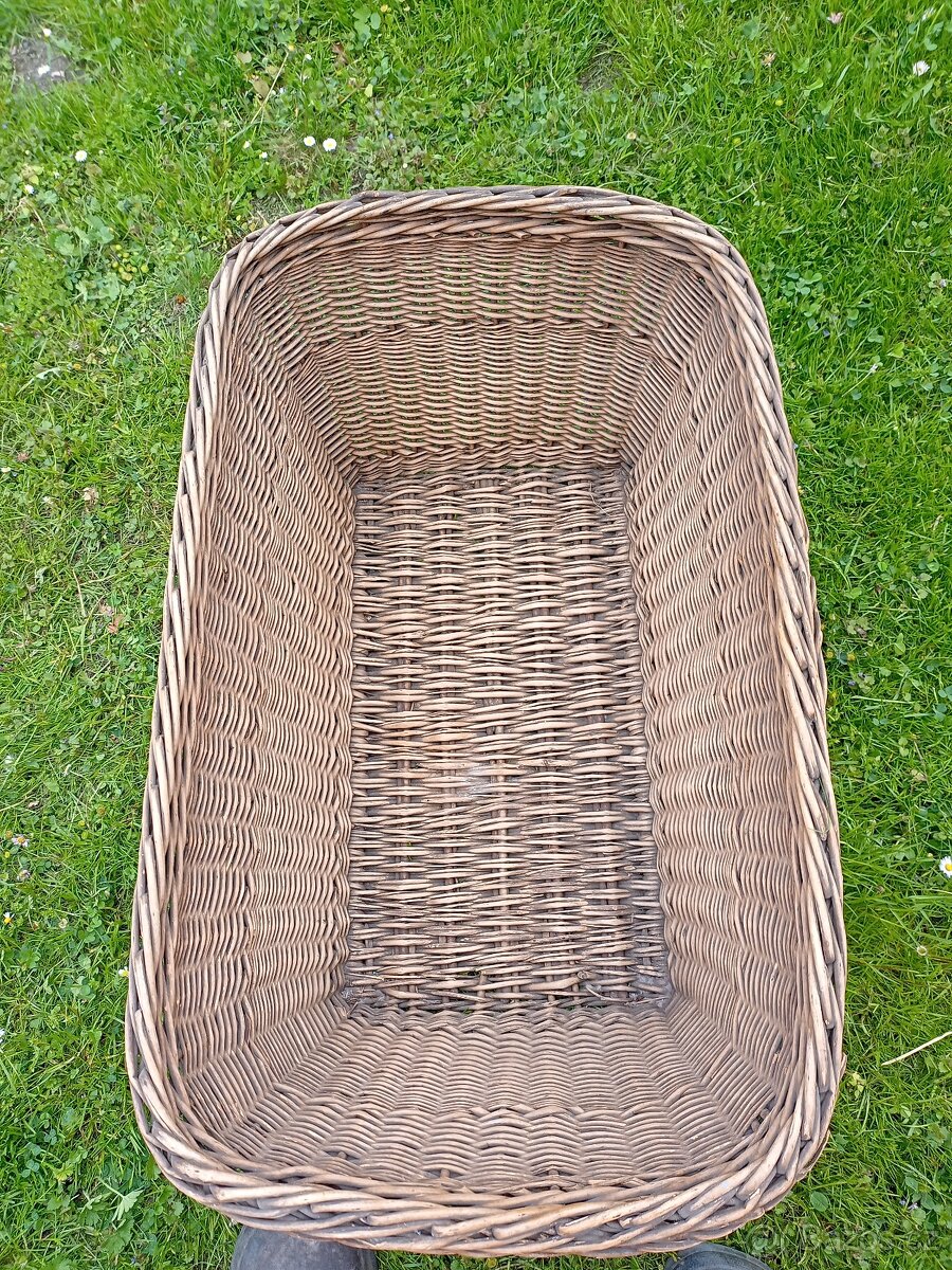 Proutěný koš 2. - 5