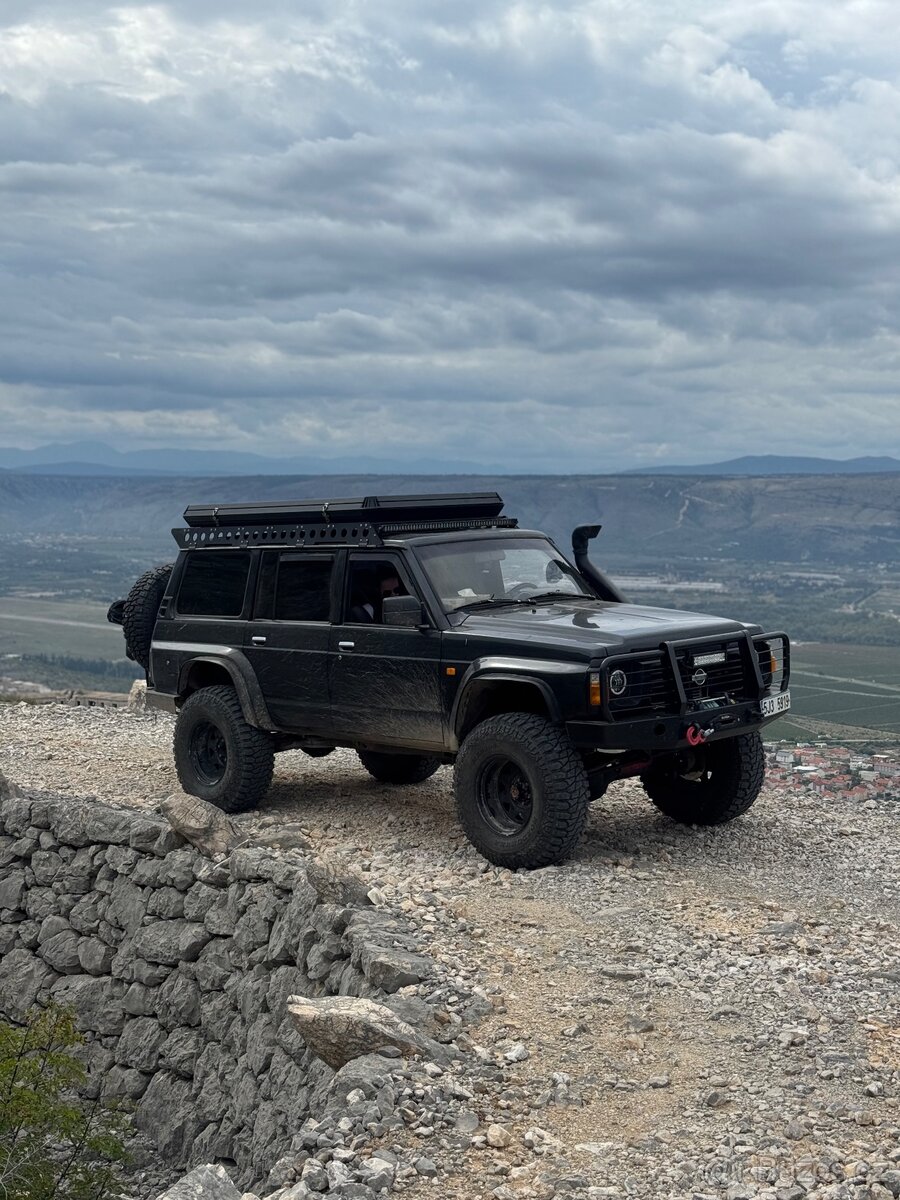 Nissan Patrol y60 expediční vůz - 5