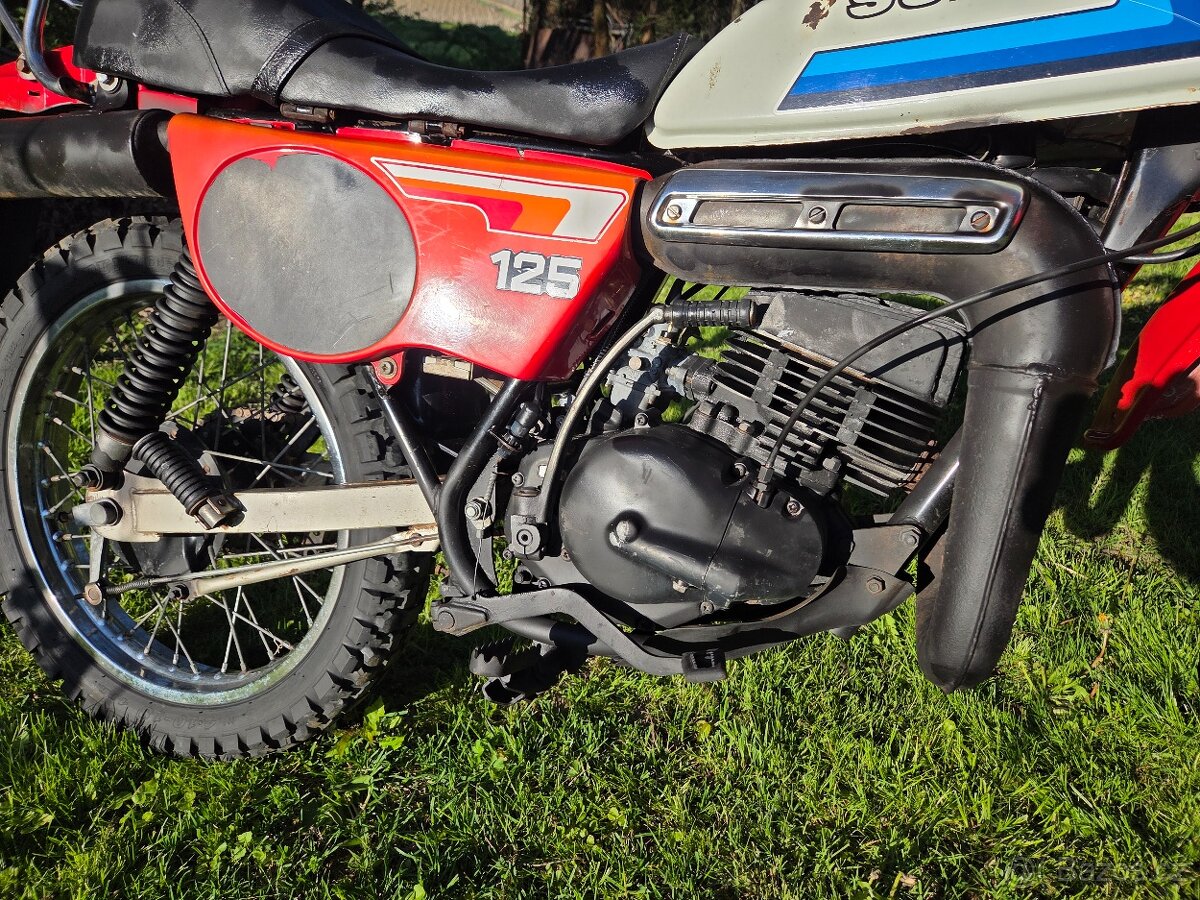 Suzuki TS 125 1980 - 5