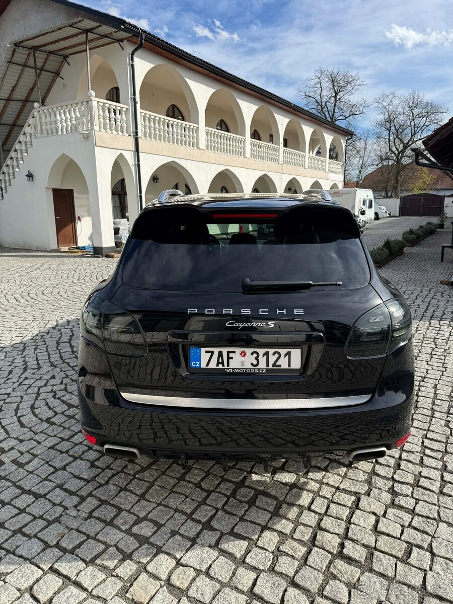 Porsche Cayenne - 5