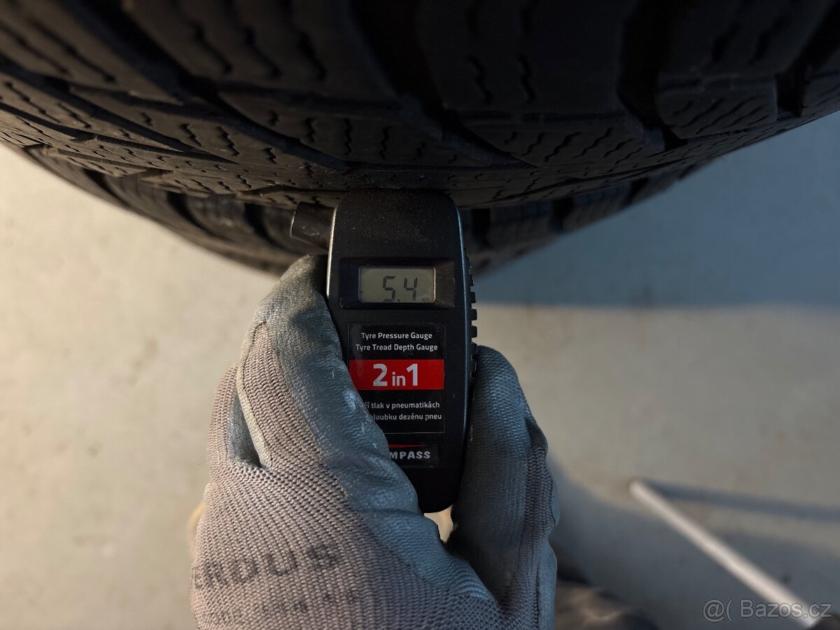 Zimní pneu Nokian 235/65R16C - 5