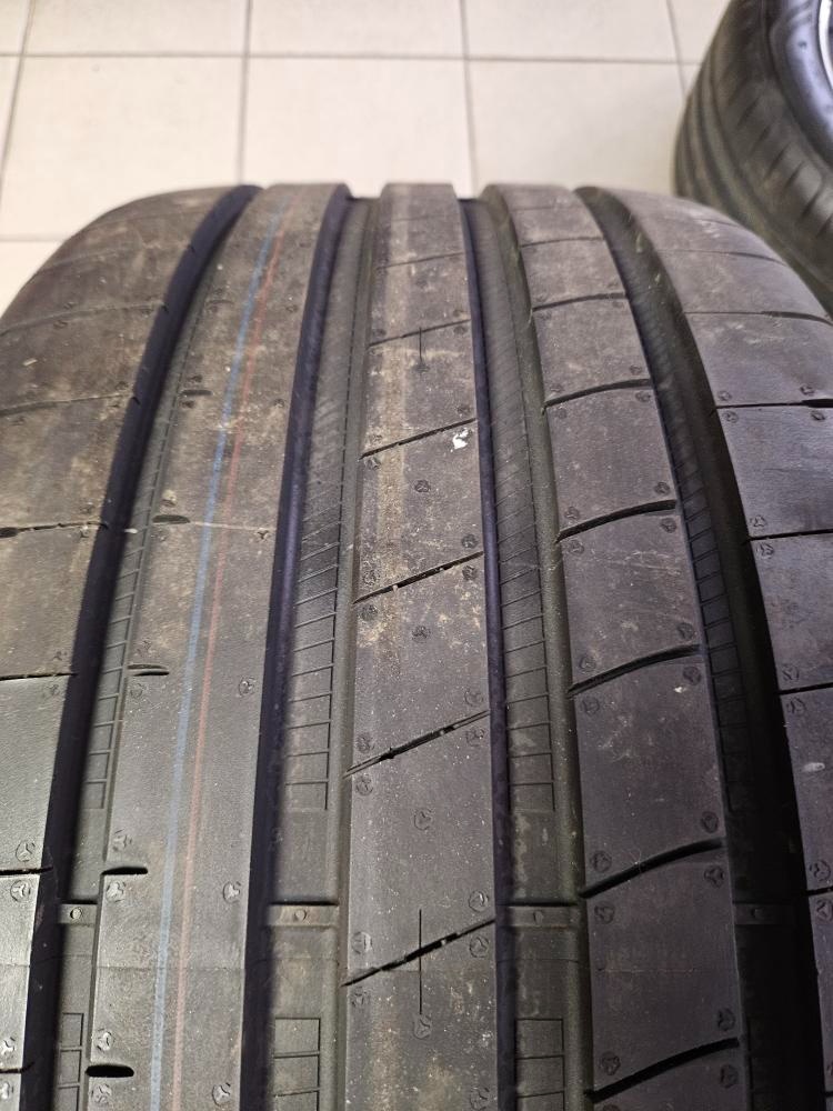 Prodám novou Originální letní sadu alu kol Mercedes - 5