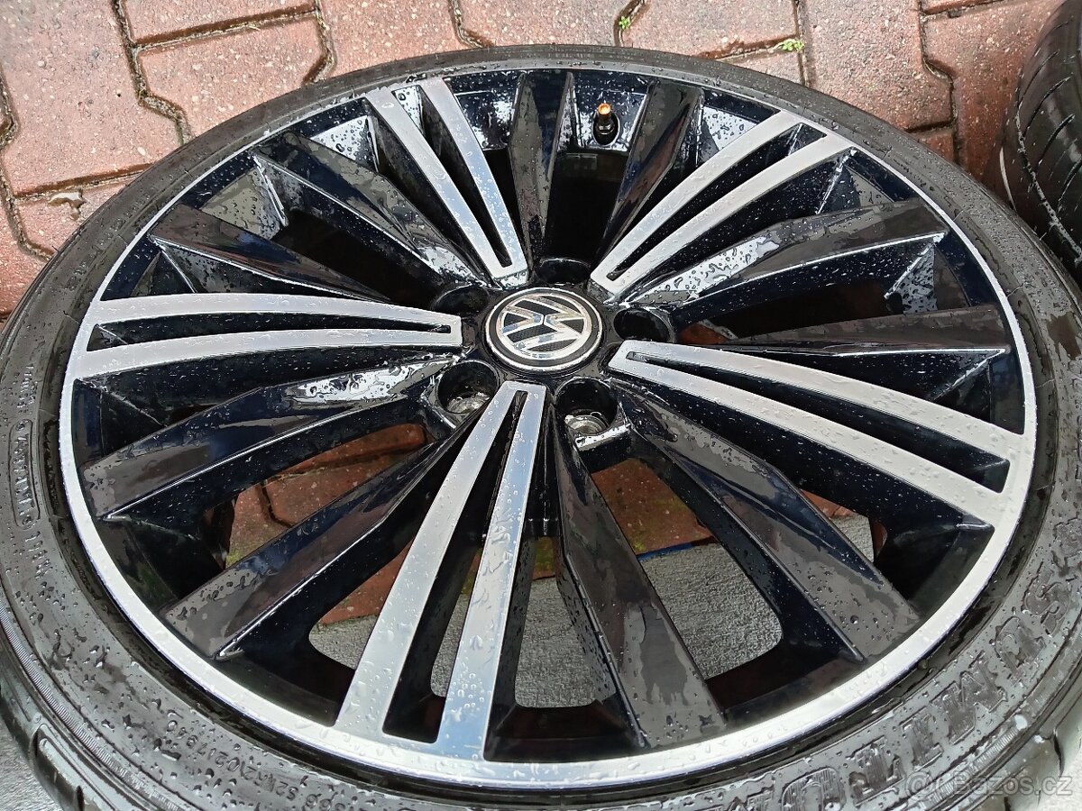 Originál ALU kola VW Škoda R18 + letní pneu - 5