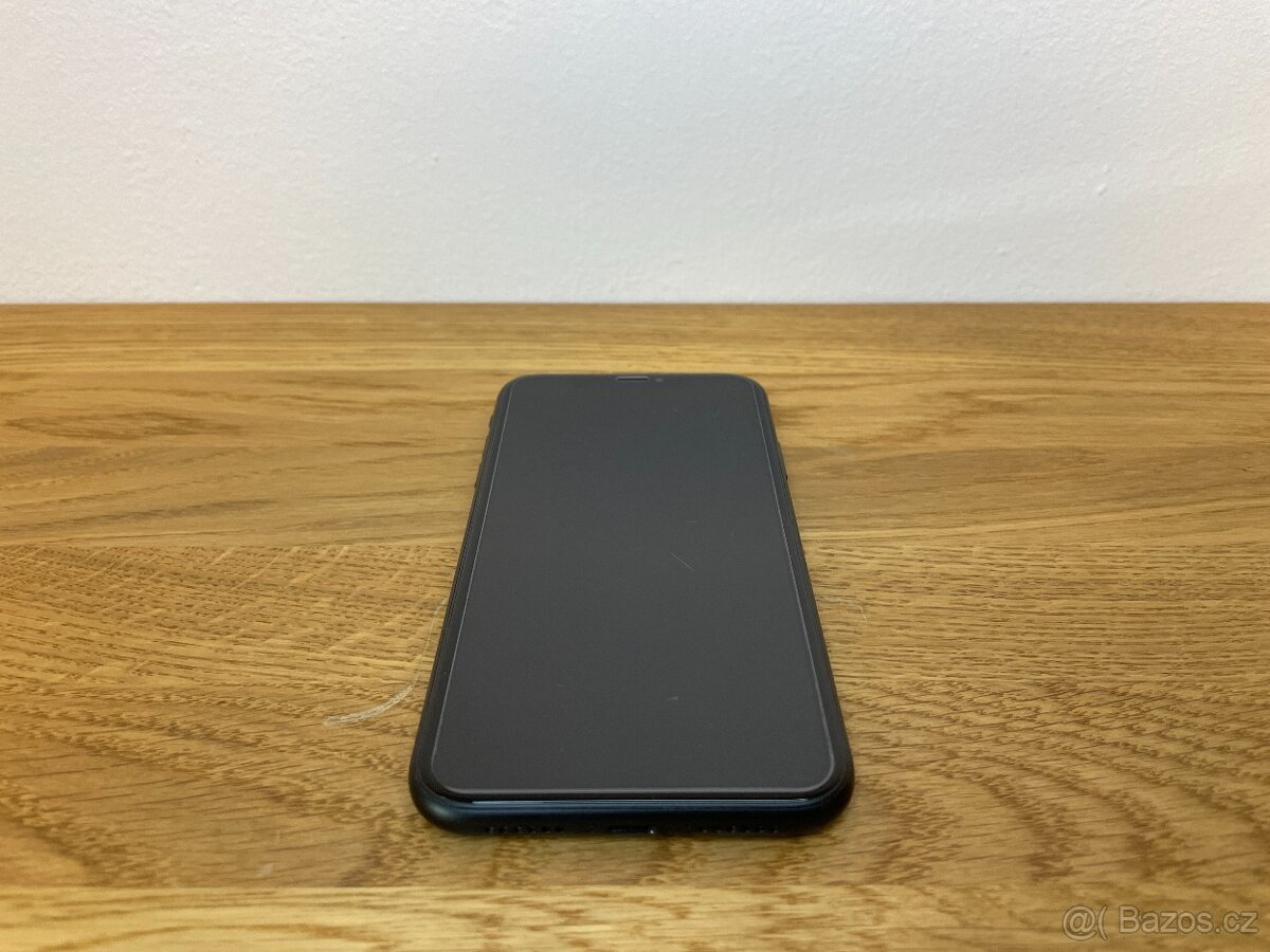 Apple iPhone XR 128GB Black - baterie 86% - 5