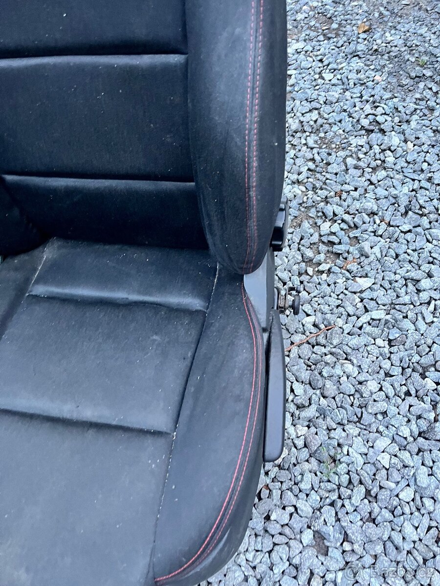 Seat Leon cupra R sedačky - 5