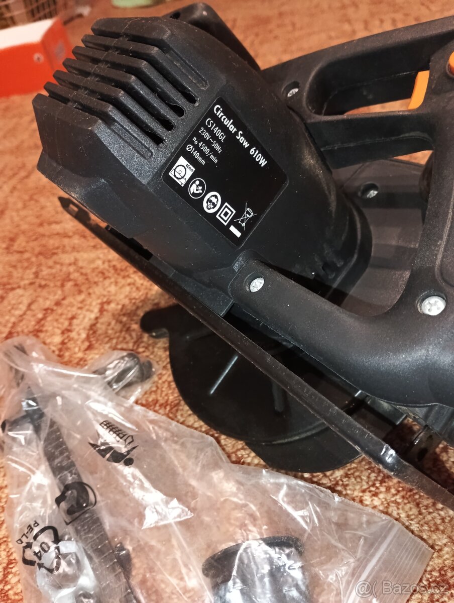 zánovní elektrická kotoučová pila 610 w - 5