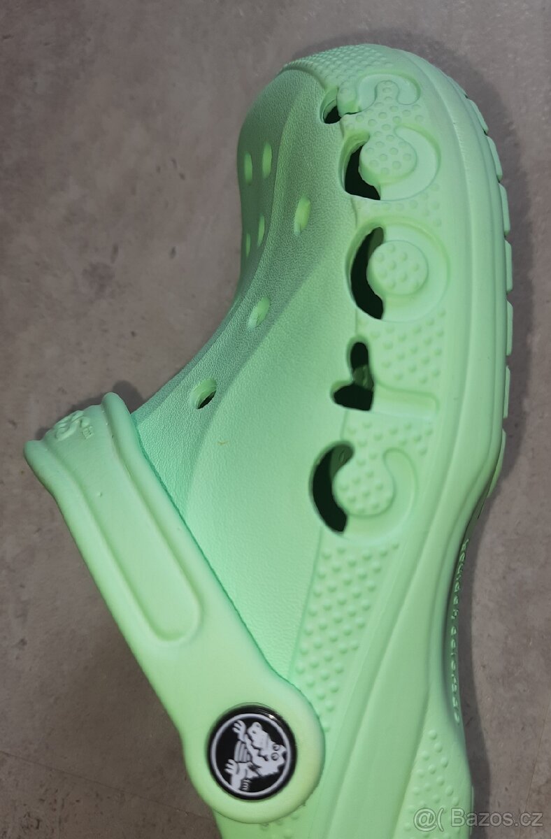 Nazouváky Crocs Baya Clog vel. 5 světle zelené - 5
