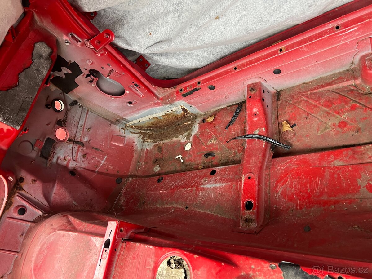 BMW E36 Coupe karoserie - 5