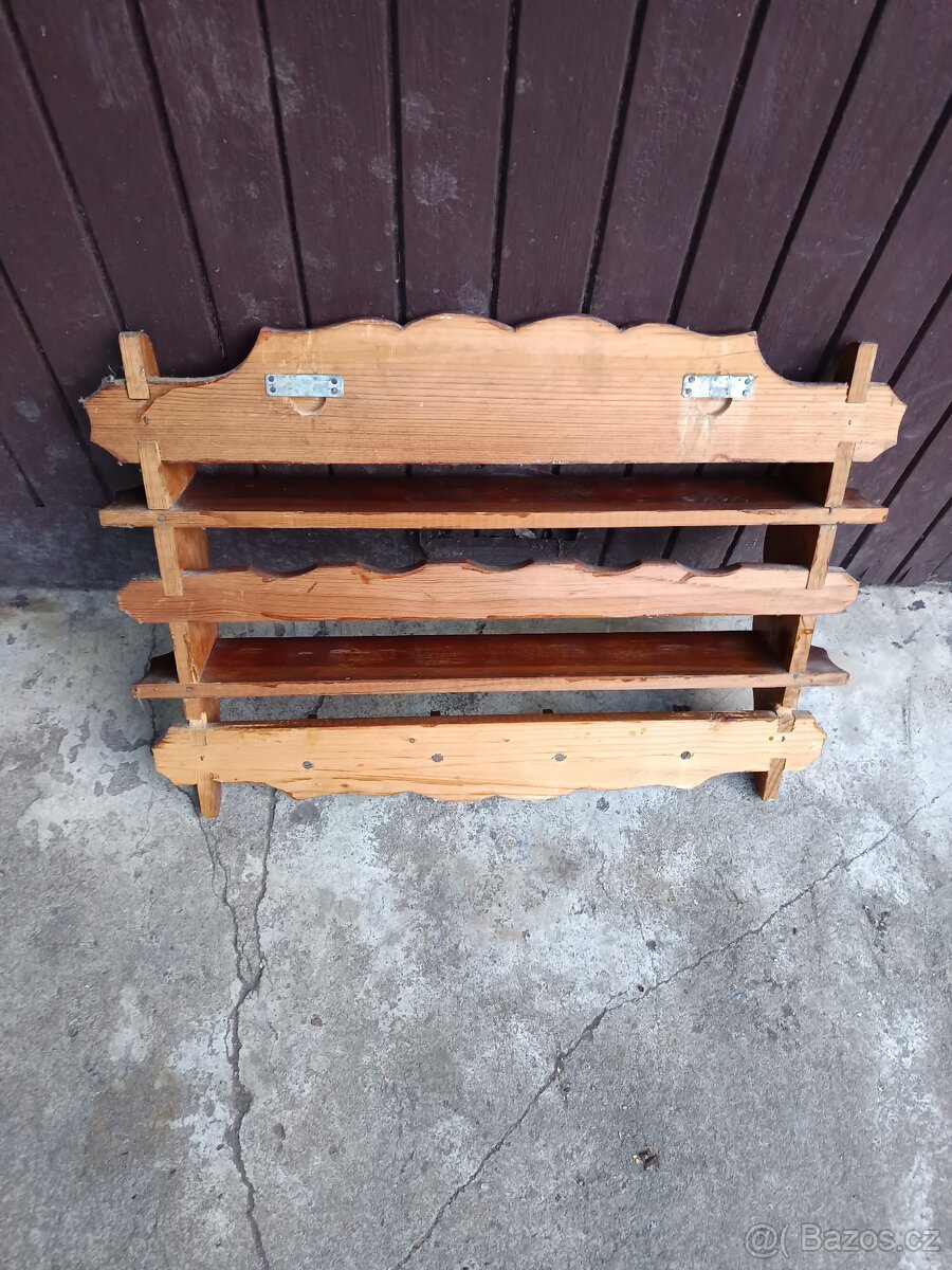 DŘEVĚNÁ POLIČKA - 5