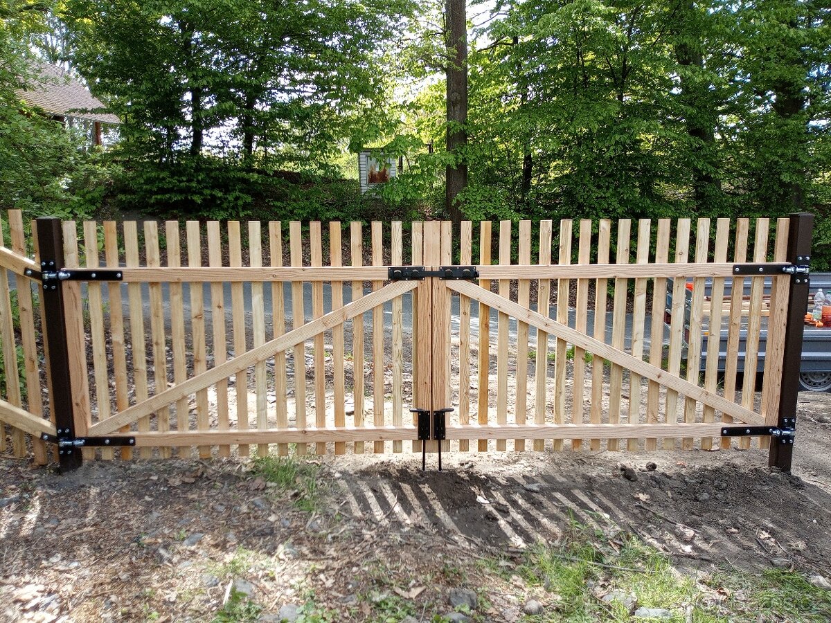 Stavby, opravy a renovace dřevěných plotů - 5