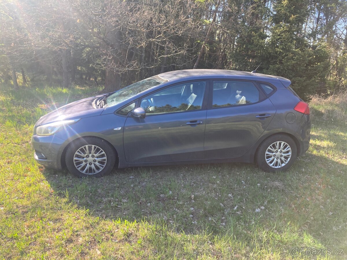 Kia Ceed 1.4 crdi - 5