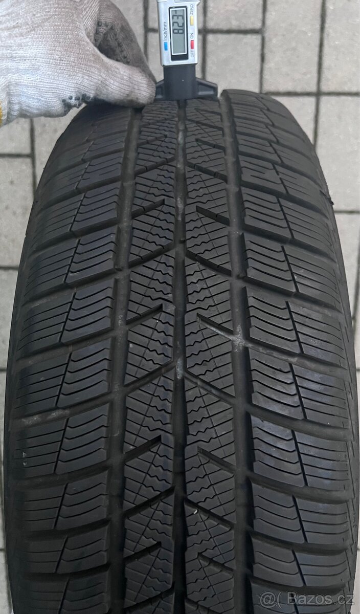 215/55 R17 - 4x zimní Barum 8mm, DOT3623 - 5