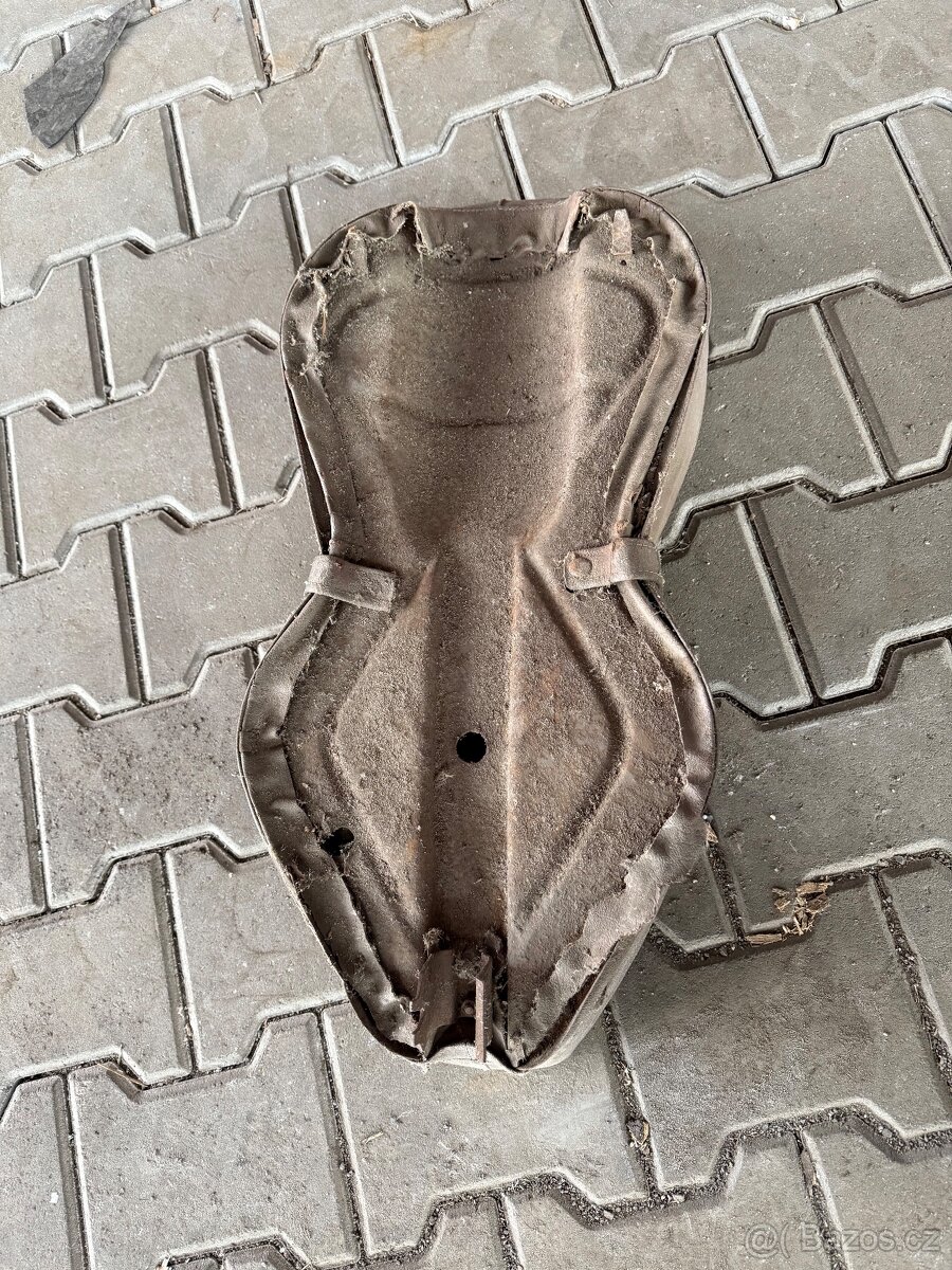JAWA 250 - originální sedlo - 5