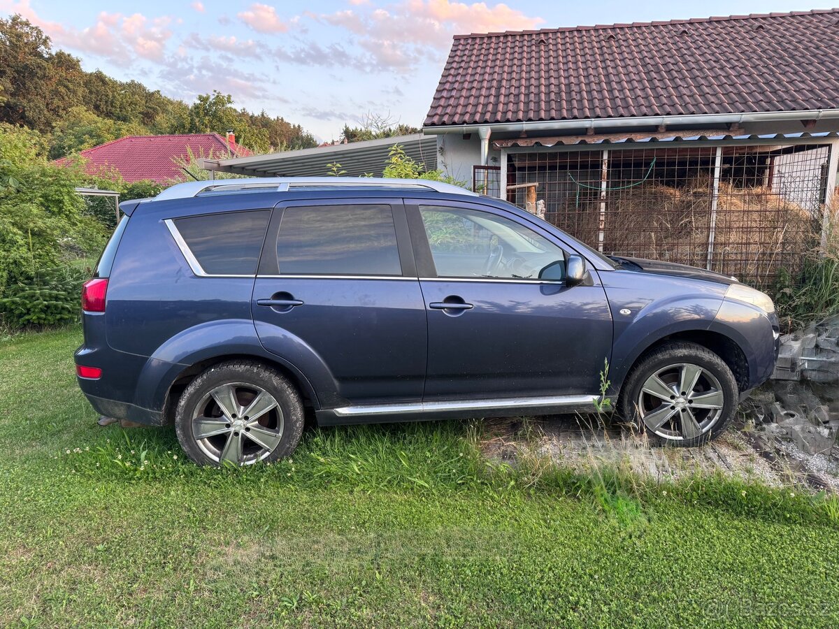 Peugeot 4007 2,2HDI, rv 2009 - 5