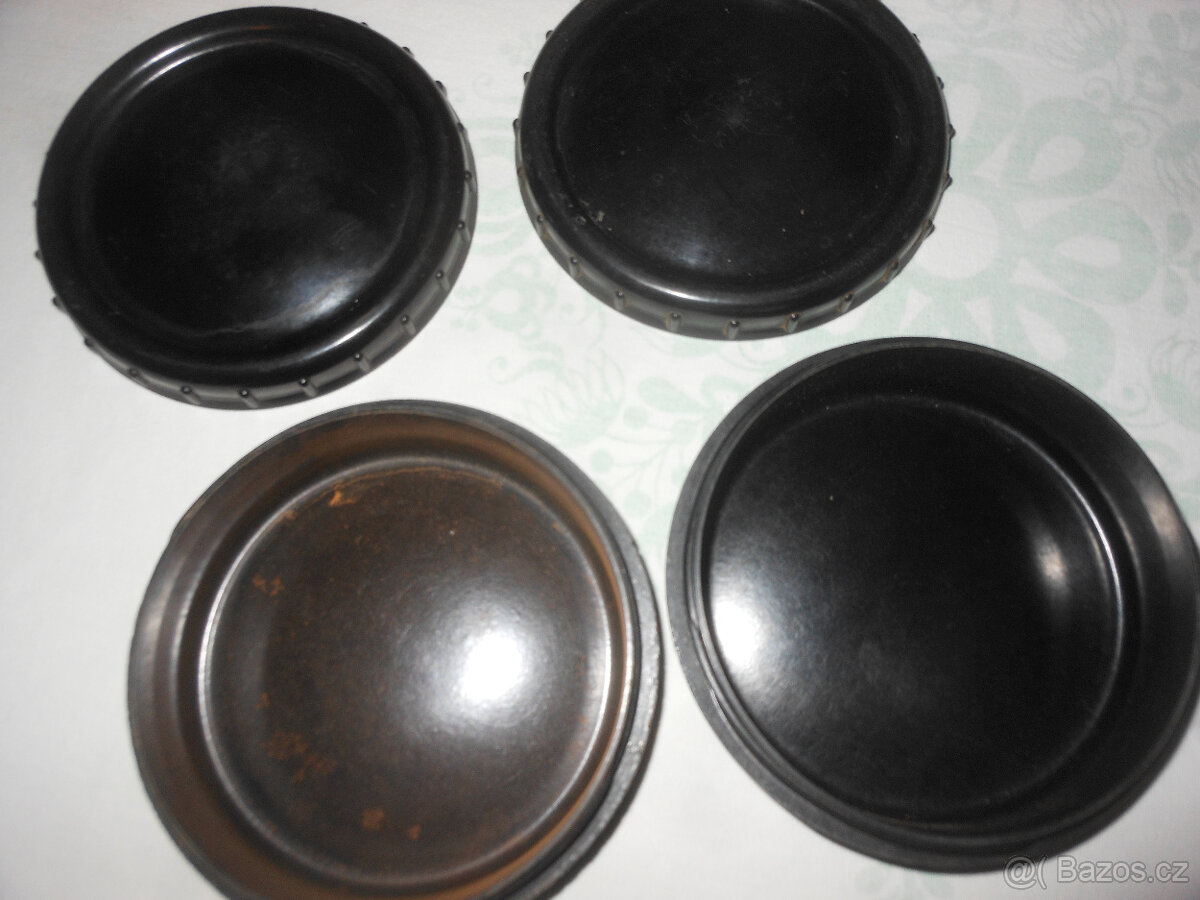 Bakelitové krabičky -staré německé máselnice - 2x - 5