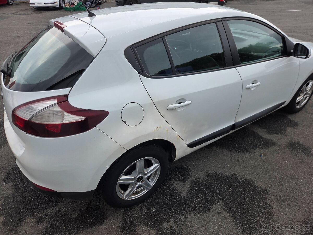 RENAULT MEGANE 1.6 16V 2015 - 5