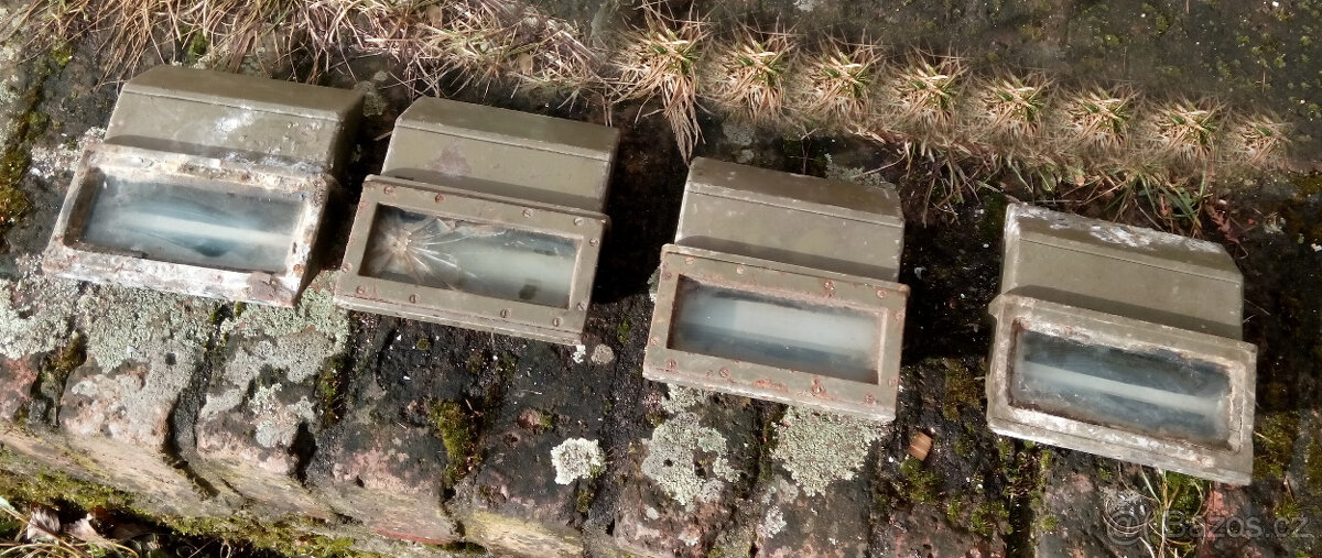 Staré vojenské periskopy a parabola - PLATÍ do SMAZÁNÍ - 5