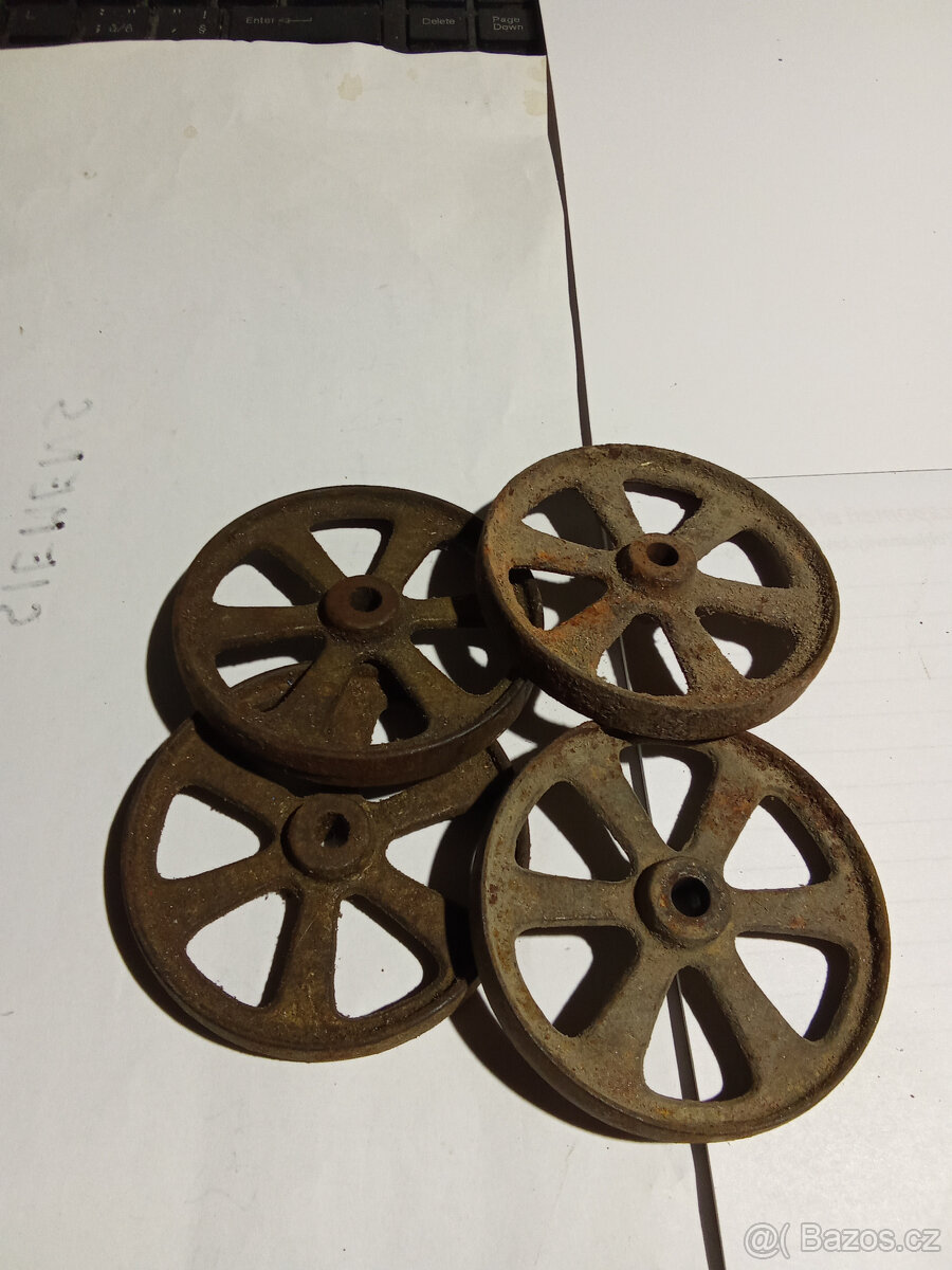 Stary puliitr a jine - 5