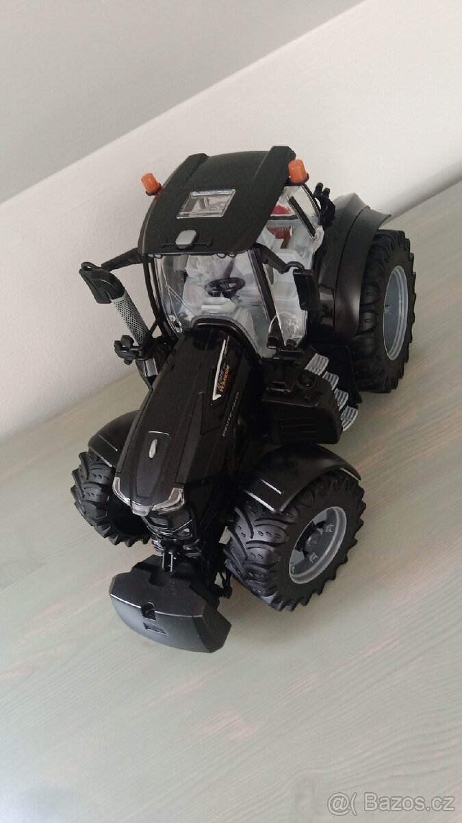 BRUDER TRAKTOR 1:16 - 5