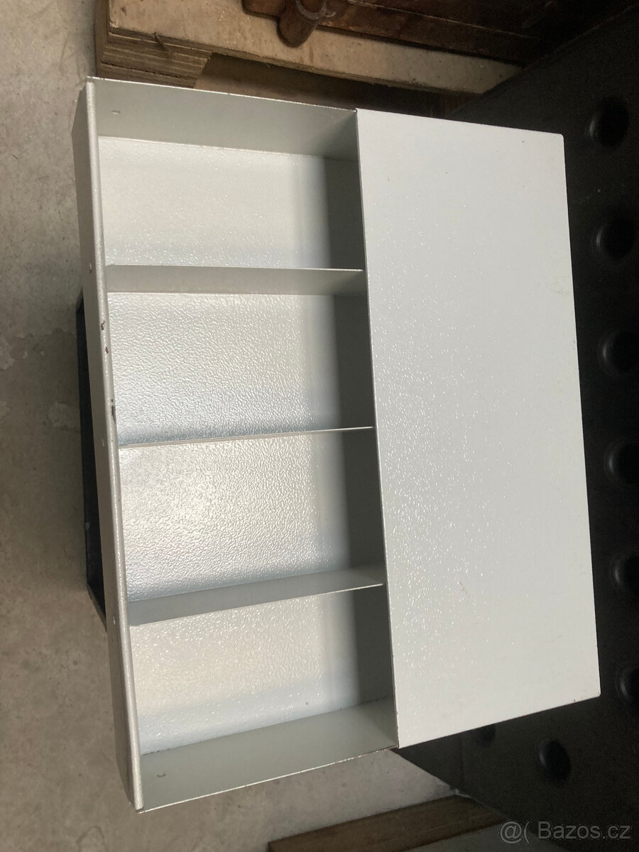 Pokladnička, kasička, trezorek, plechová skříňka 500 kč - 5