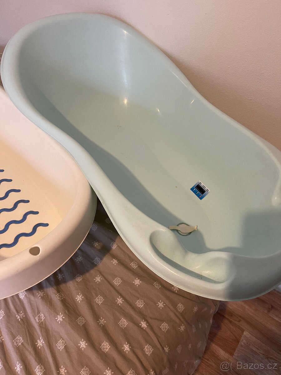 Přebalovací pult + 3x vanička + hrazdička + hrací podložka - 5