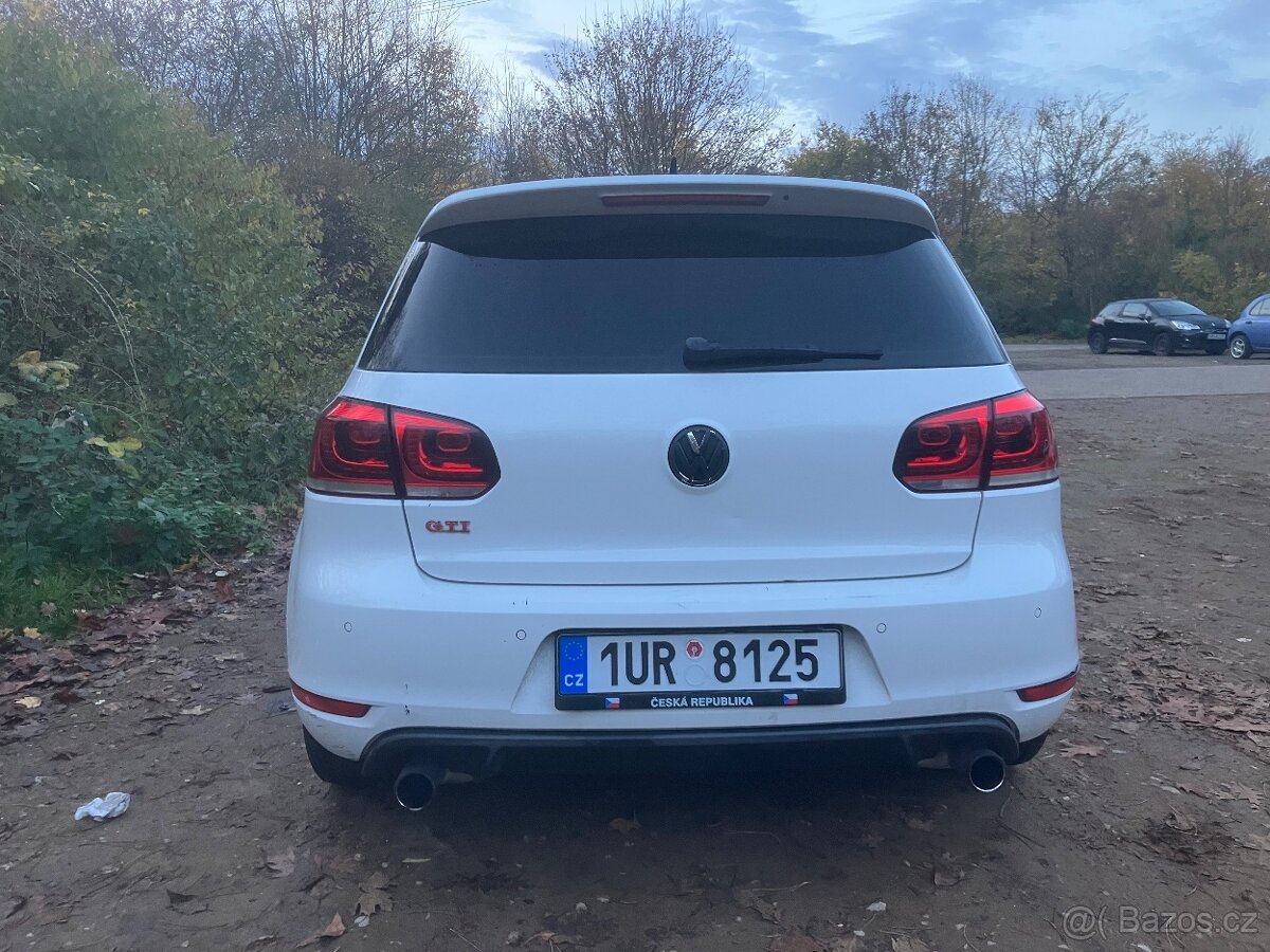 VW Golf 6 GTI - 5