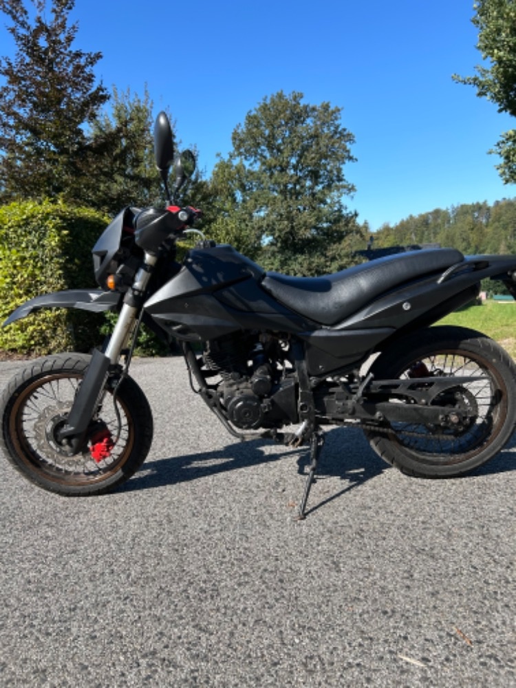 Loncin XM - 125