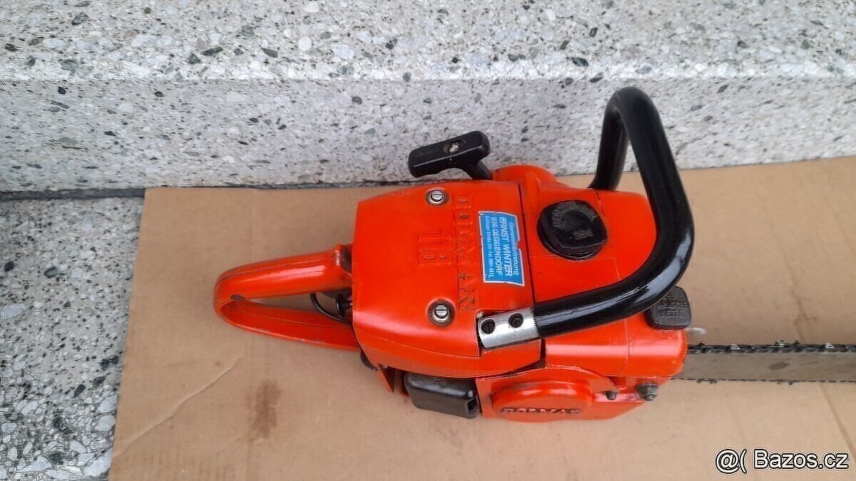 Stará historická motorová pila Dolmar 118 - 5