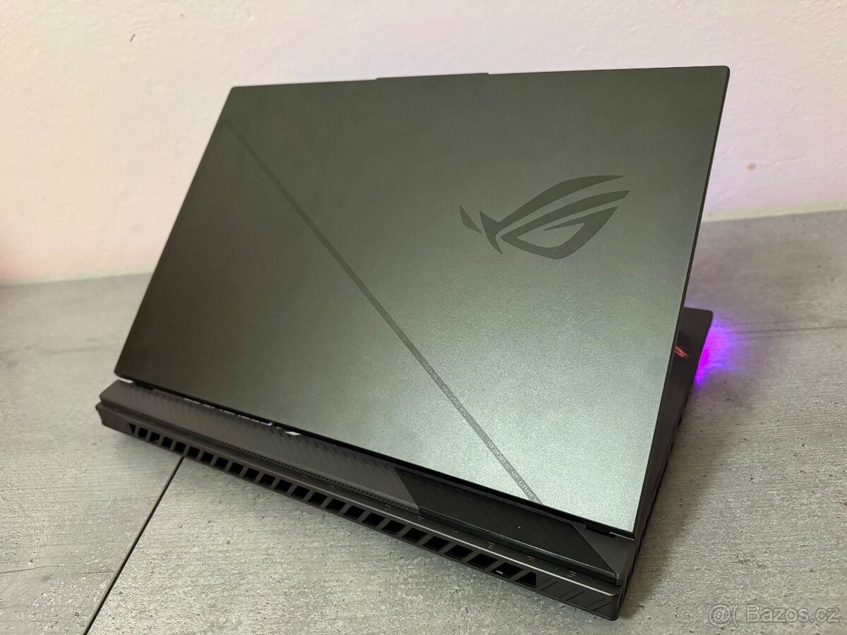 VÝKONNÝ HERNÍ NOTEBOOK ASUS ROG STRIX (RTX 4080) - 5