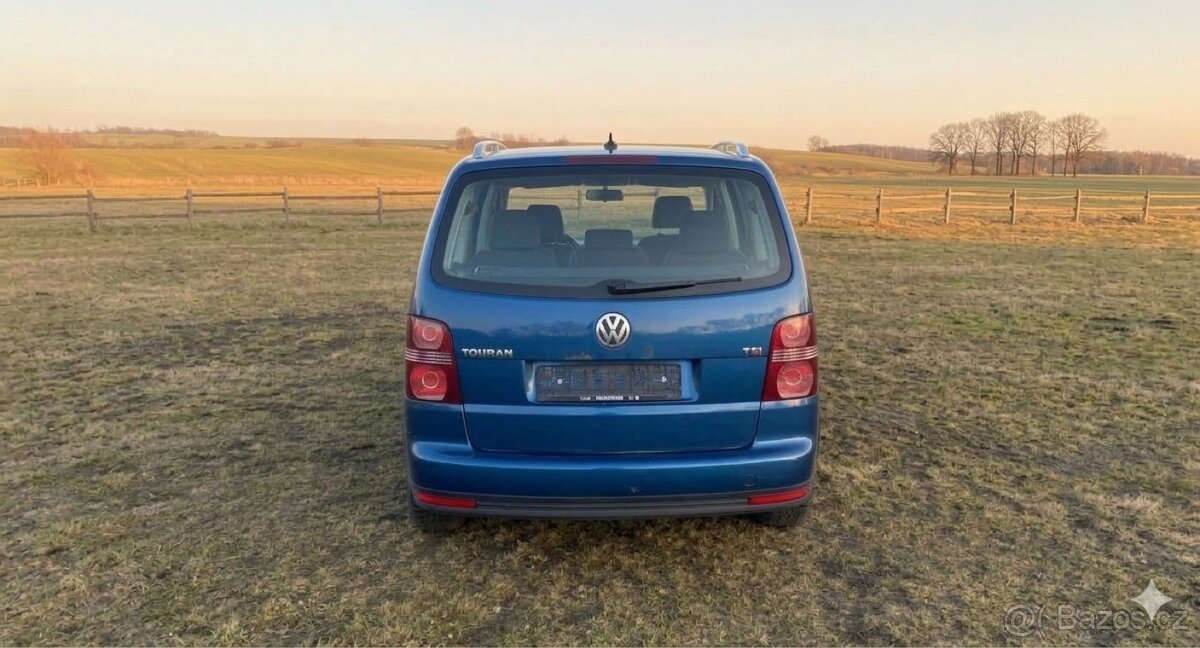 Volkswagen Touran - 5
