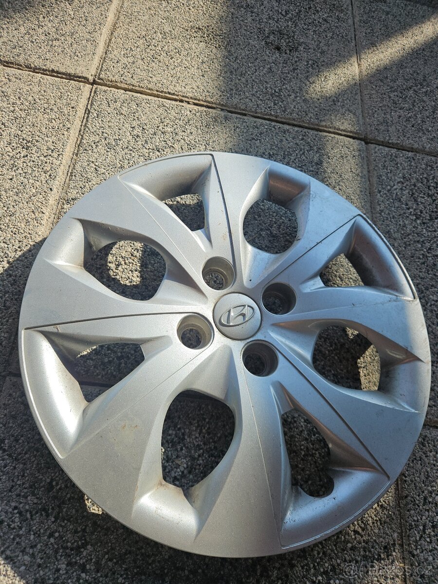 Originál poklice Hyundai i20 - 5