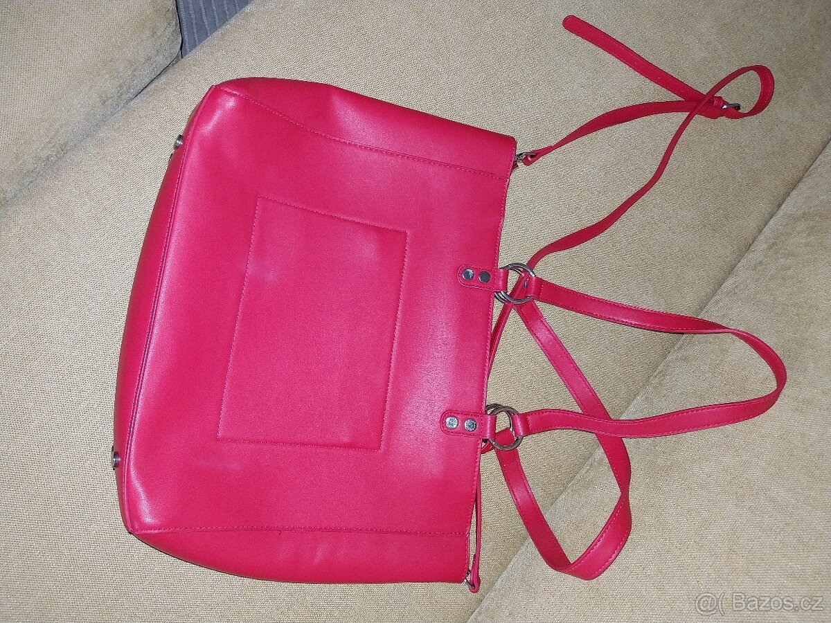 Kabelka wuch jahodově červená - fotky jsou trochu přesvícené - 5