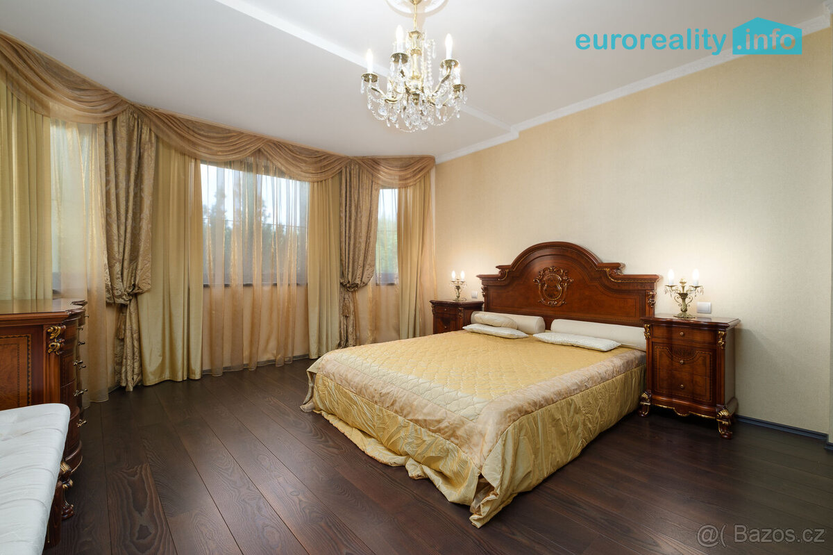 Prodej, rodinný dům, 314 m2, Karlovy Vary - Mezirolí - 5