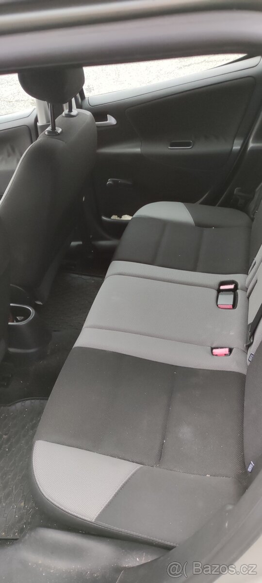 Peugeot 207 SW 1.4i 70kW, r. 2008, 130tkm, klima, 2 sady kol - 5