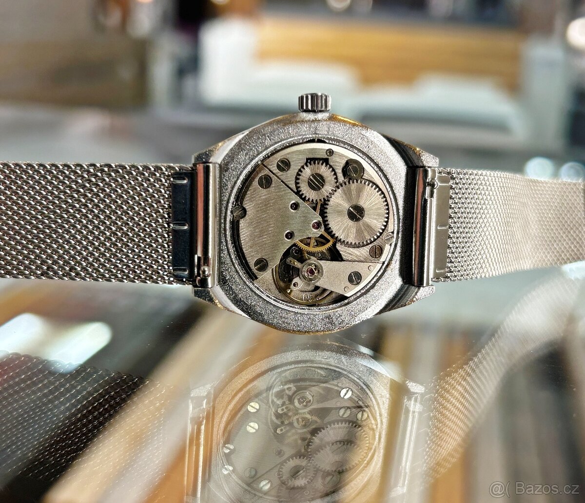 Československé mechanické vintage retro hodinky PRIM Malé Te - 5