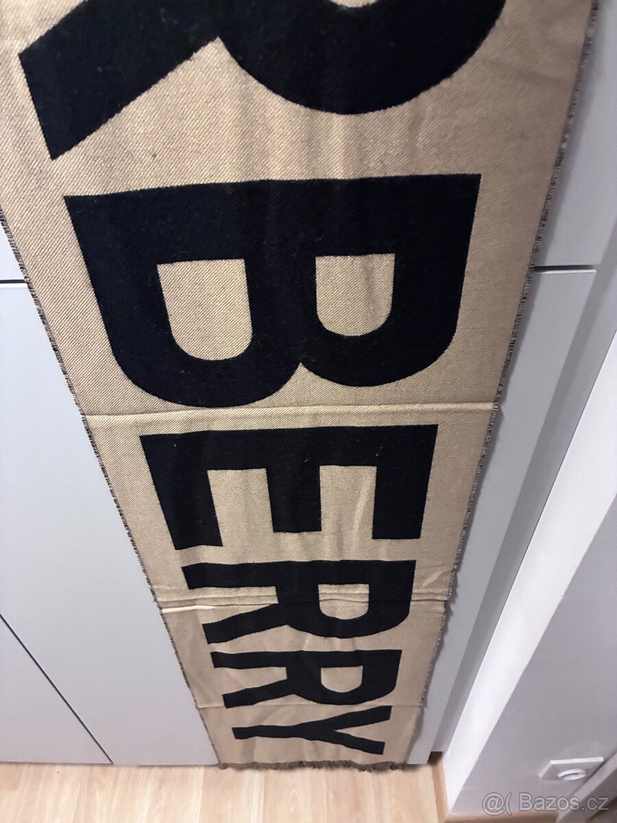 Burberry šála - 5