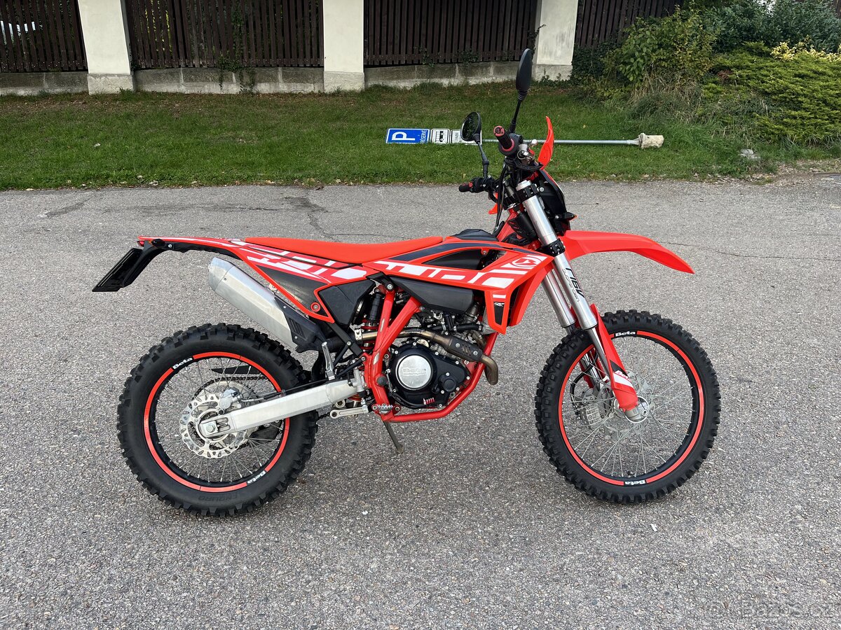 Beta 125 RR - rok 08/23, nájezd 1911 km