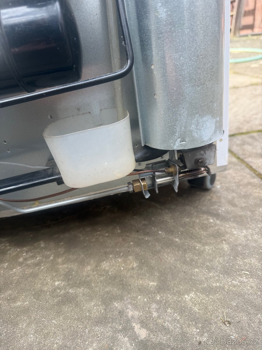 Propan butanová lednice i na 220v - 5