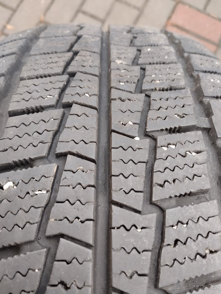 Hankook 235/65 R16C DOT2817 - 5