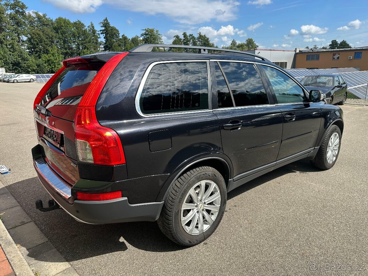 VOLVO XC90 2.4 D5 Momentum 7míst tažné zařízení - 5