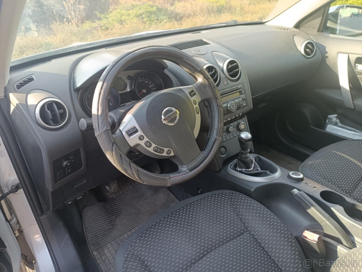 Prodám Nissan Qashqai, 4x4 - 5