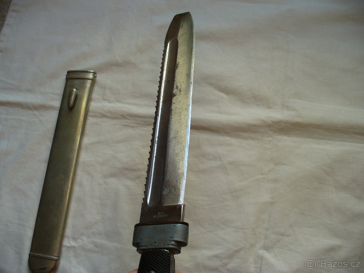 Nemecky-zdravutni tesak DRK-"upraven po roce1945-"k renovaci - 5