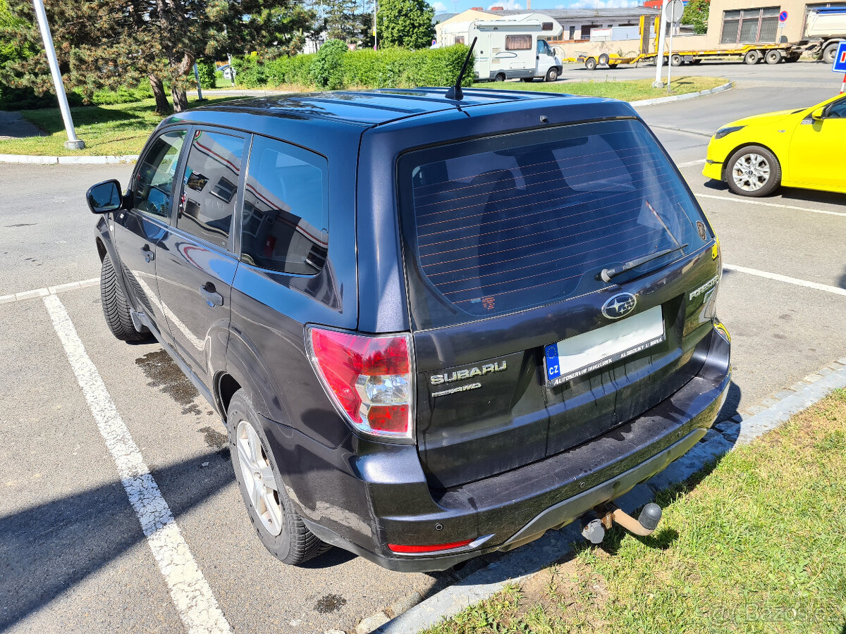 PRODÁM SUBARU FORESTER 2.0; R.V. 2012; 108 kW; 4x4 - 5