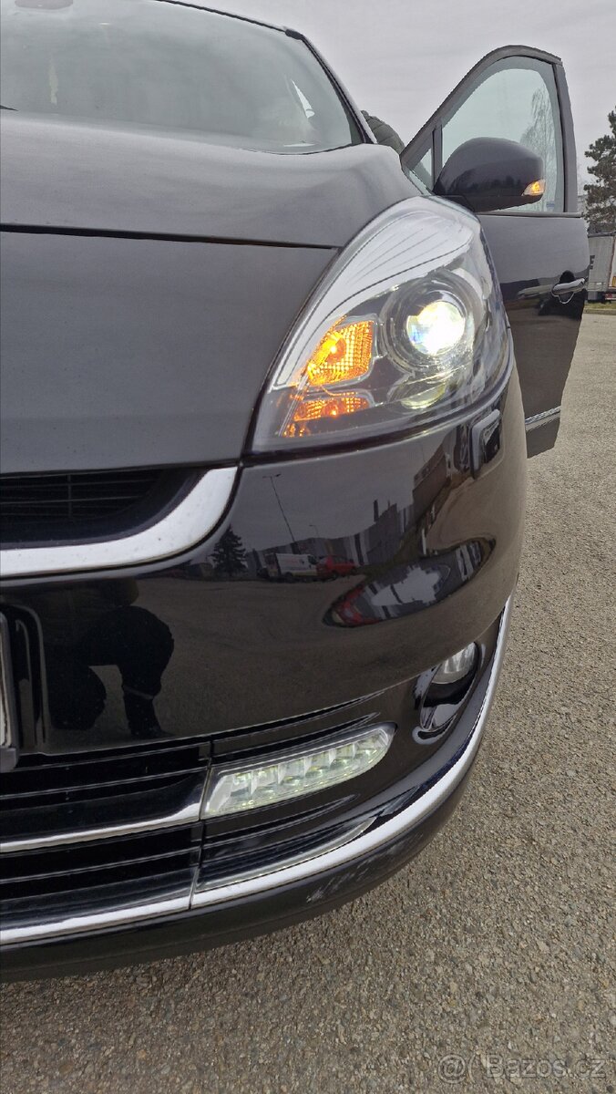 Renault Grand Scenic 2.0 nafta 2012 5 mist - 5